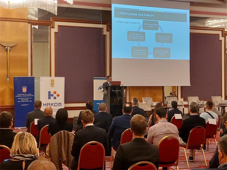 Slika /slike/foto 11_21/foto PANEL-ZG 22-11_21/nsl PANEL-ZG 22-11_21.jpg